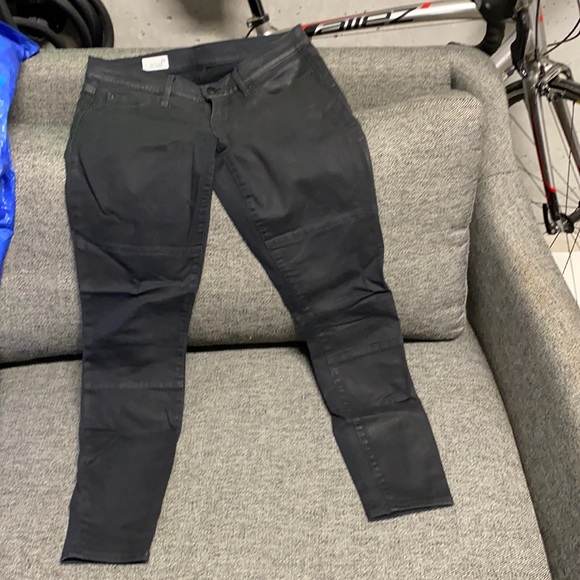 GAP leather look moto crop jeans - Picture 2 of 3